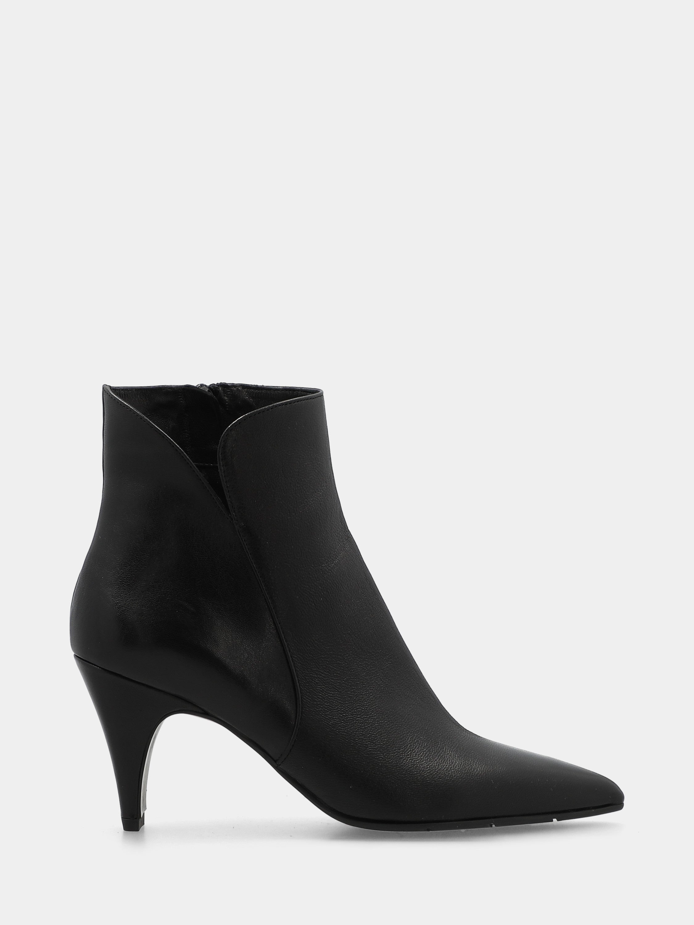 Sandalo monoblocco in vitello rosso con fascia ripiegata