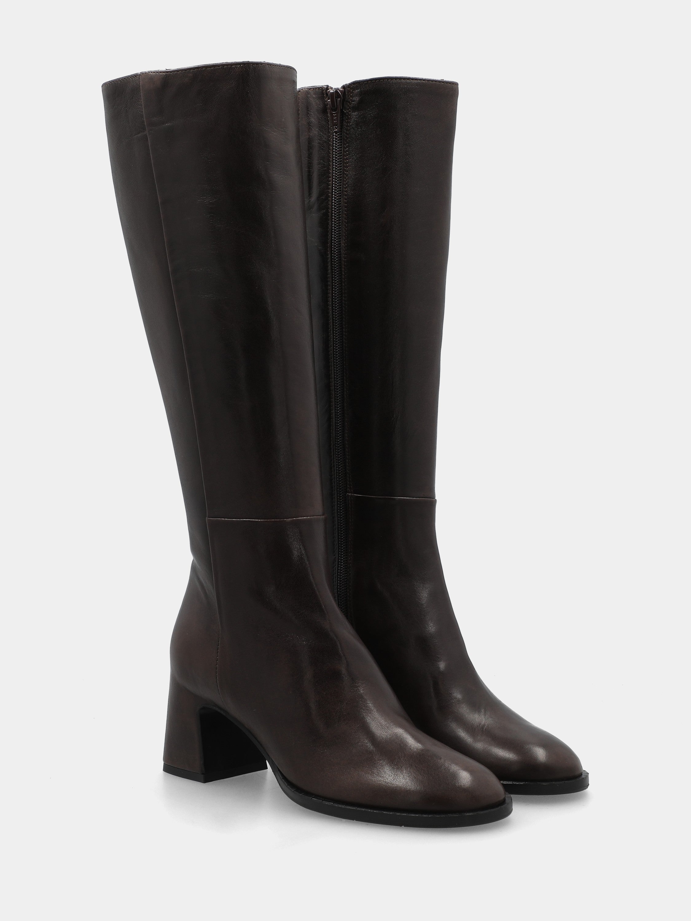 Stivale in vitello testa di moro con tacco largo a coda 50mm rivestito