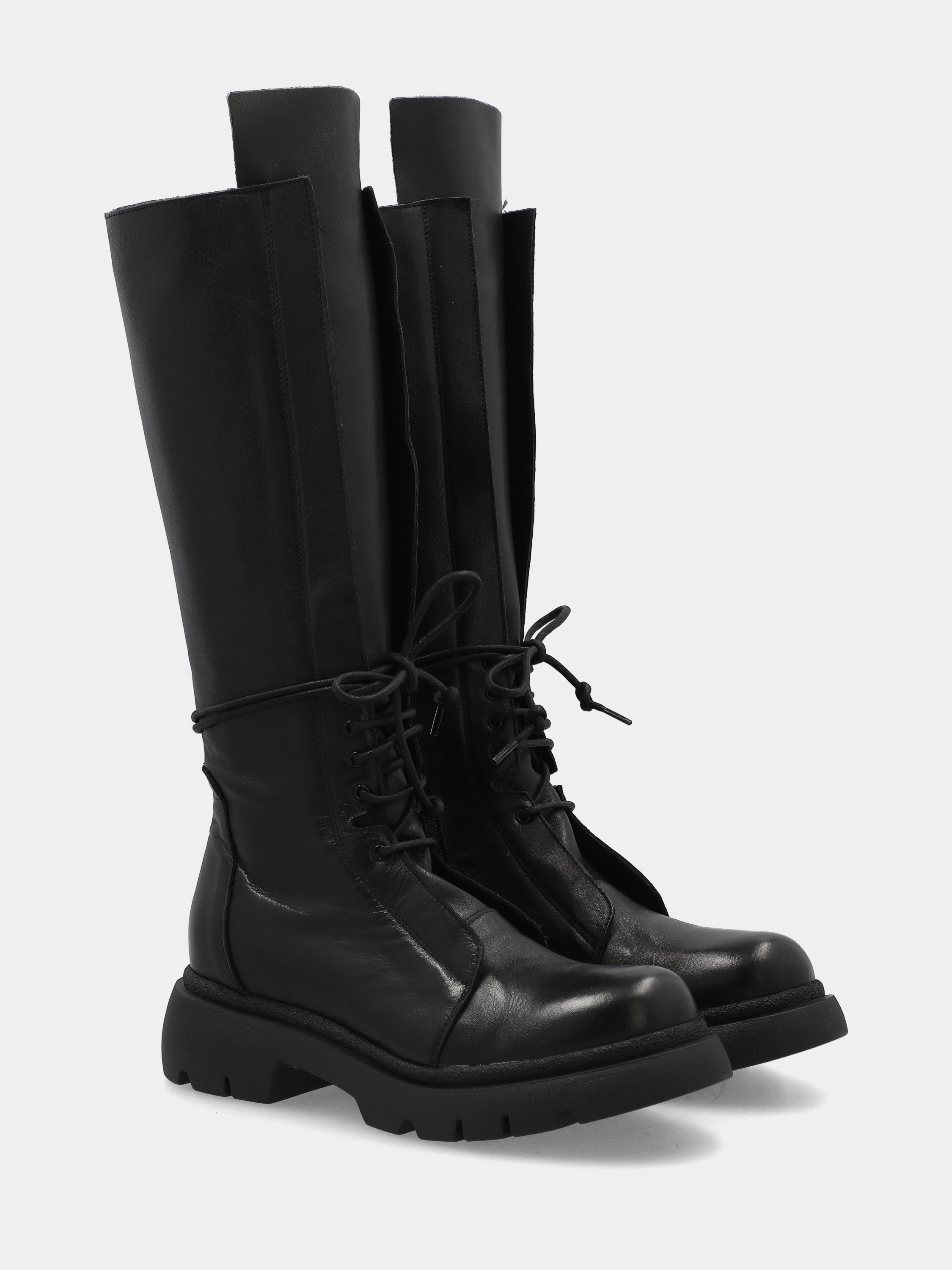 Combat boot in black nappa leather with platform and side zipper