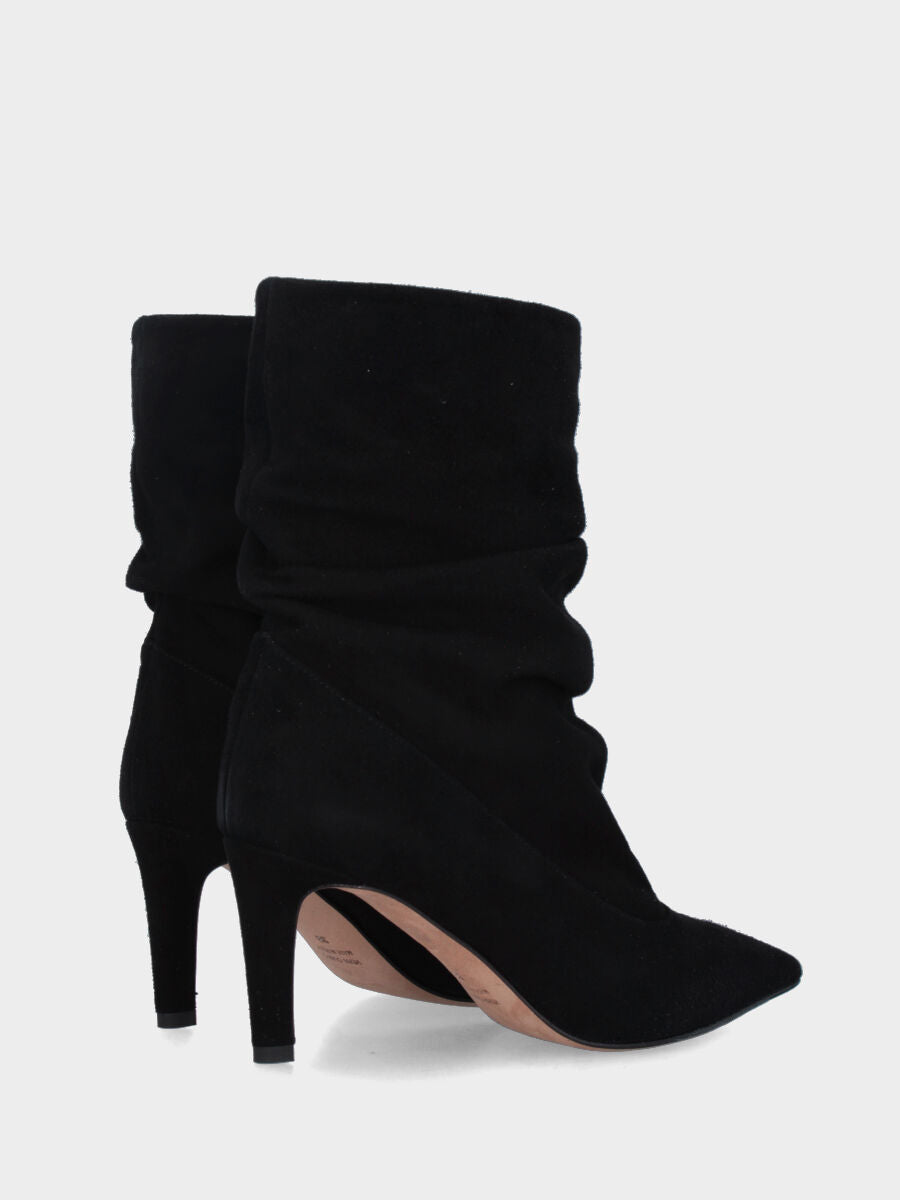 Sandalo monoblocco in vitello rosso con fascia ripiegata