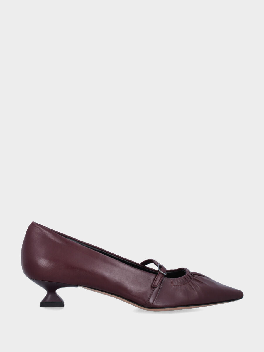 Mary Jane in nappa bordeaux con cinturino e tacco a rocchetto