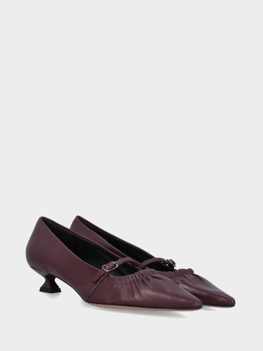 Mary Jane in nappa bordeaux con cinturino e tacco a rocchetto