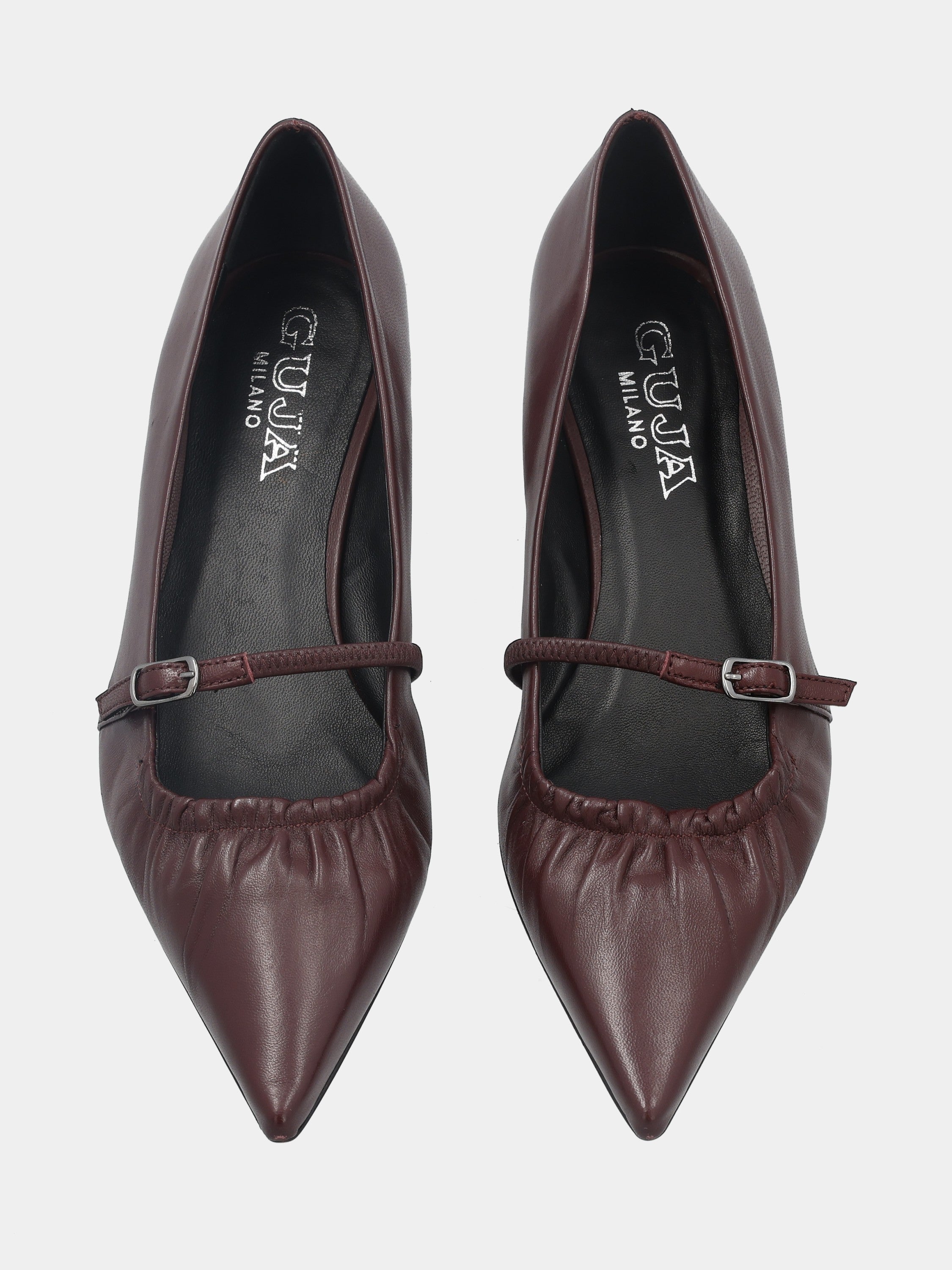 Sandalo monoblocco in vitello rosso con fascia ripiegata