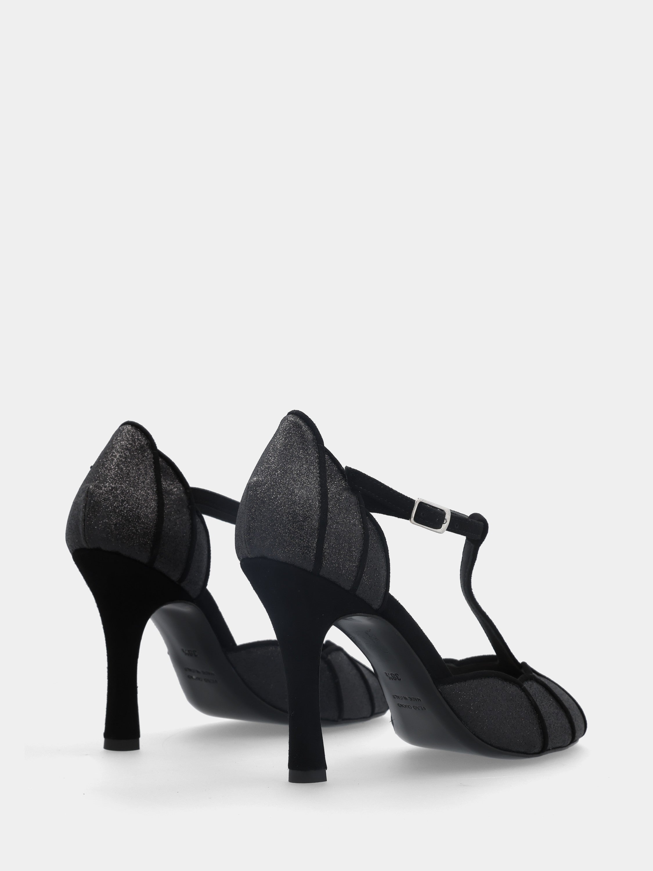 Sandalo monoblocco in vitello rosso con fascia ripiegata