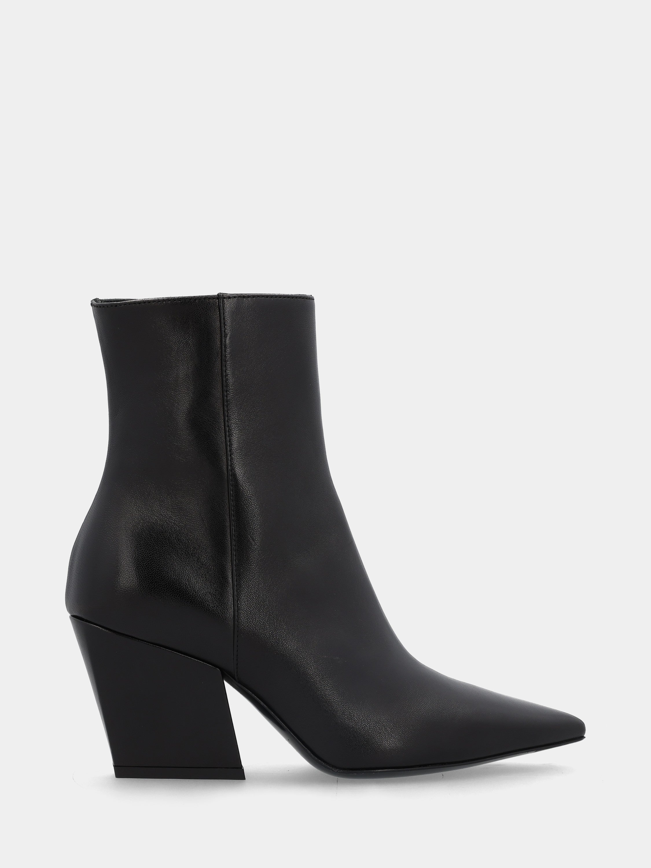 Bottine en veau noir avec talon bloc de 75 mm