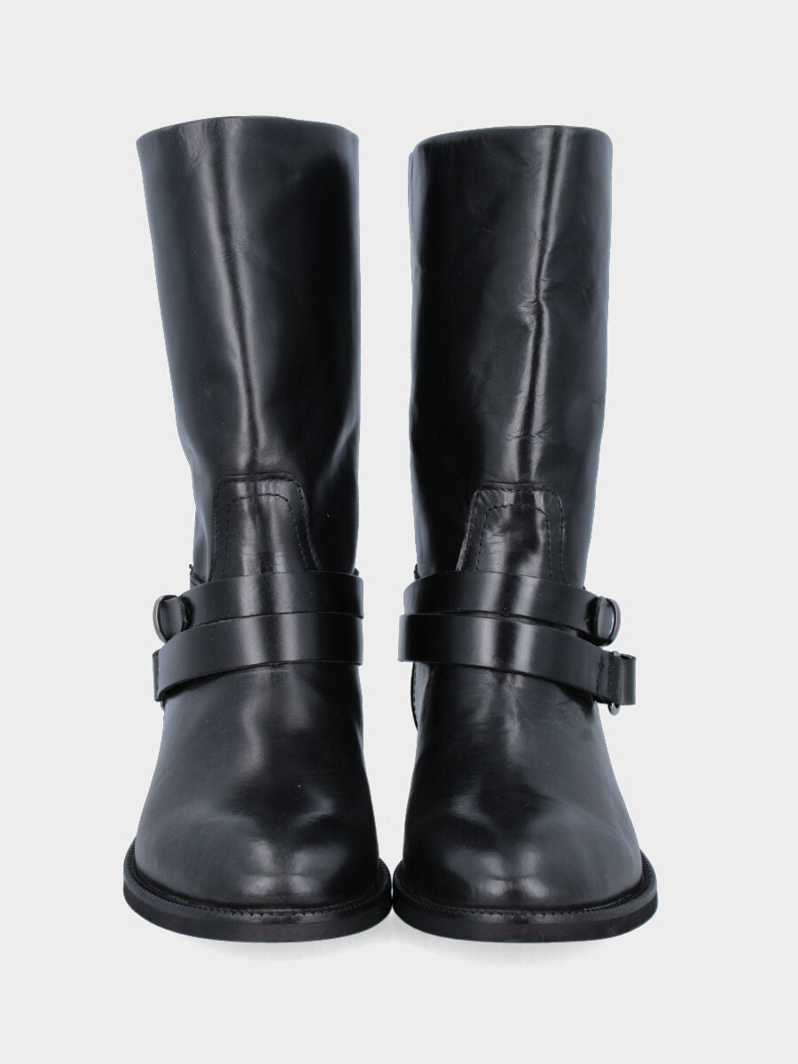 Camperos in vitello nero con cinturini alla caviglia