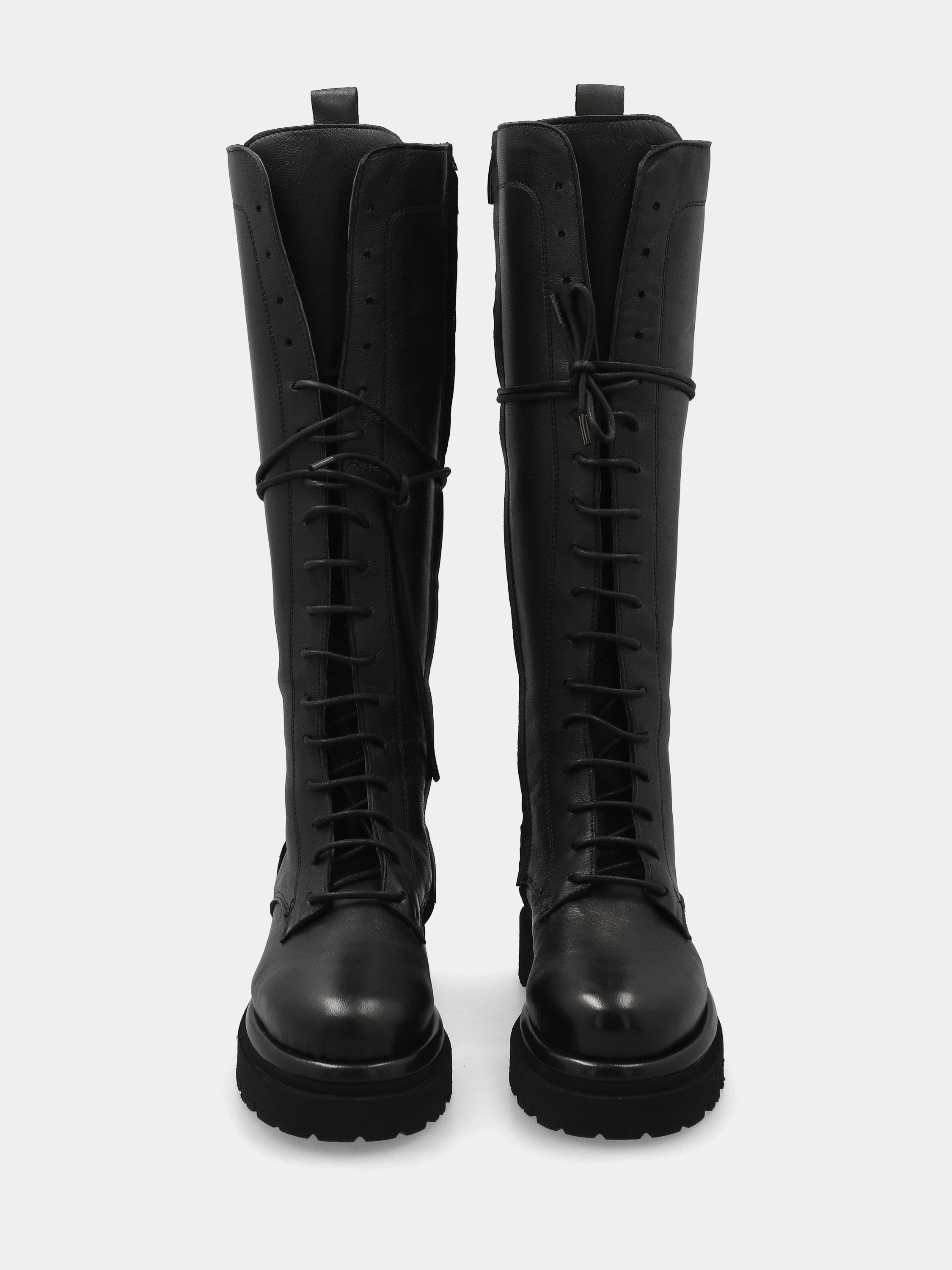 Sandalo monoblocco in vitello rosso con fascia ripiegata