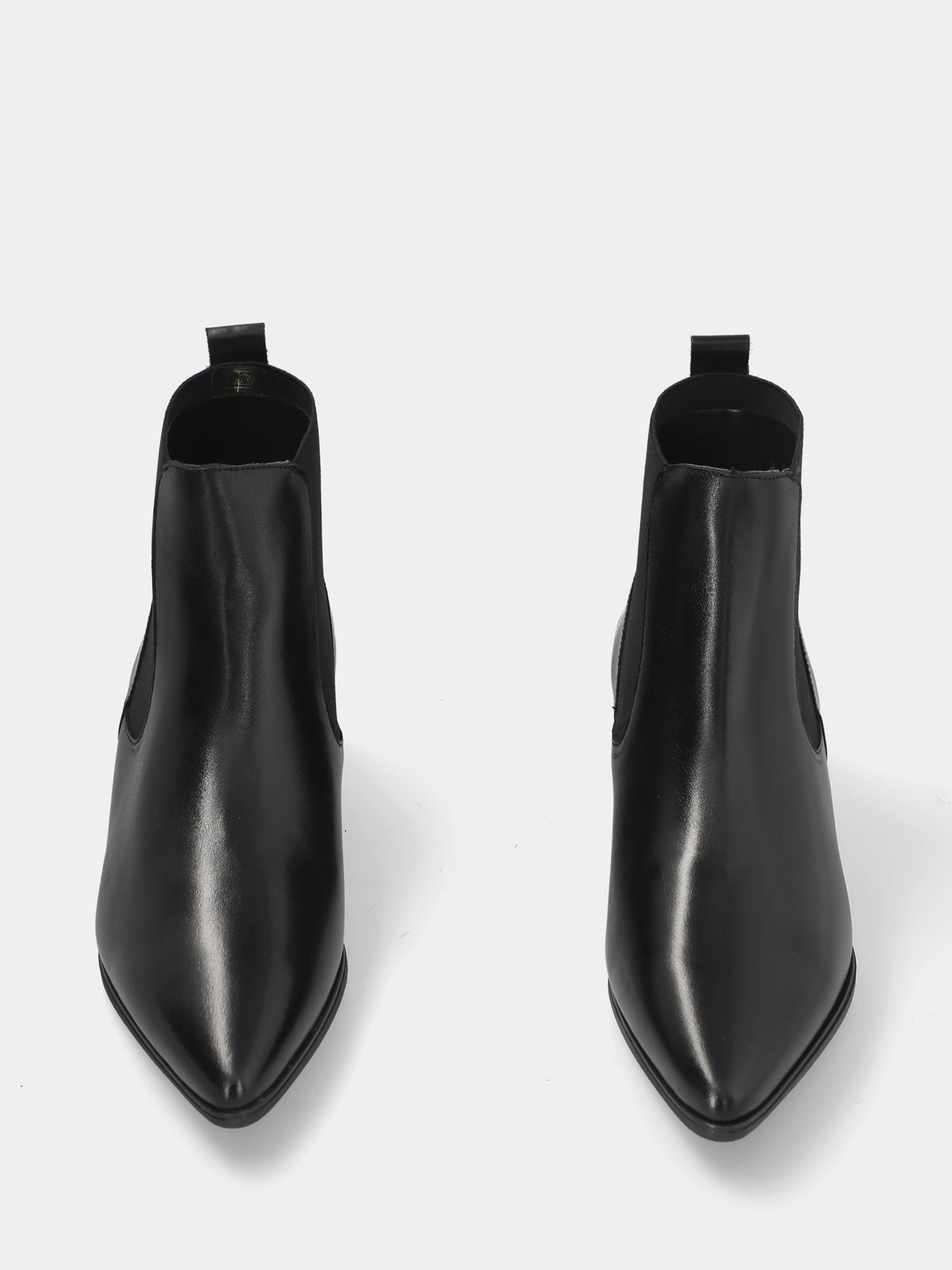Stivaletto in nappa nera con elastico
