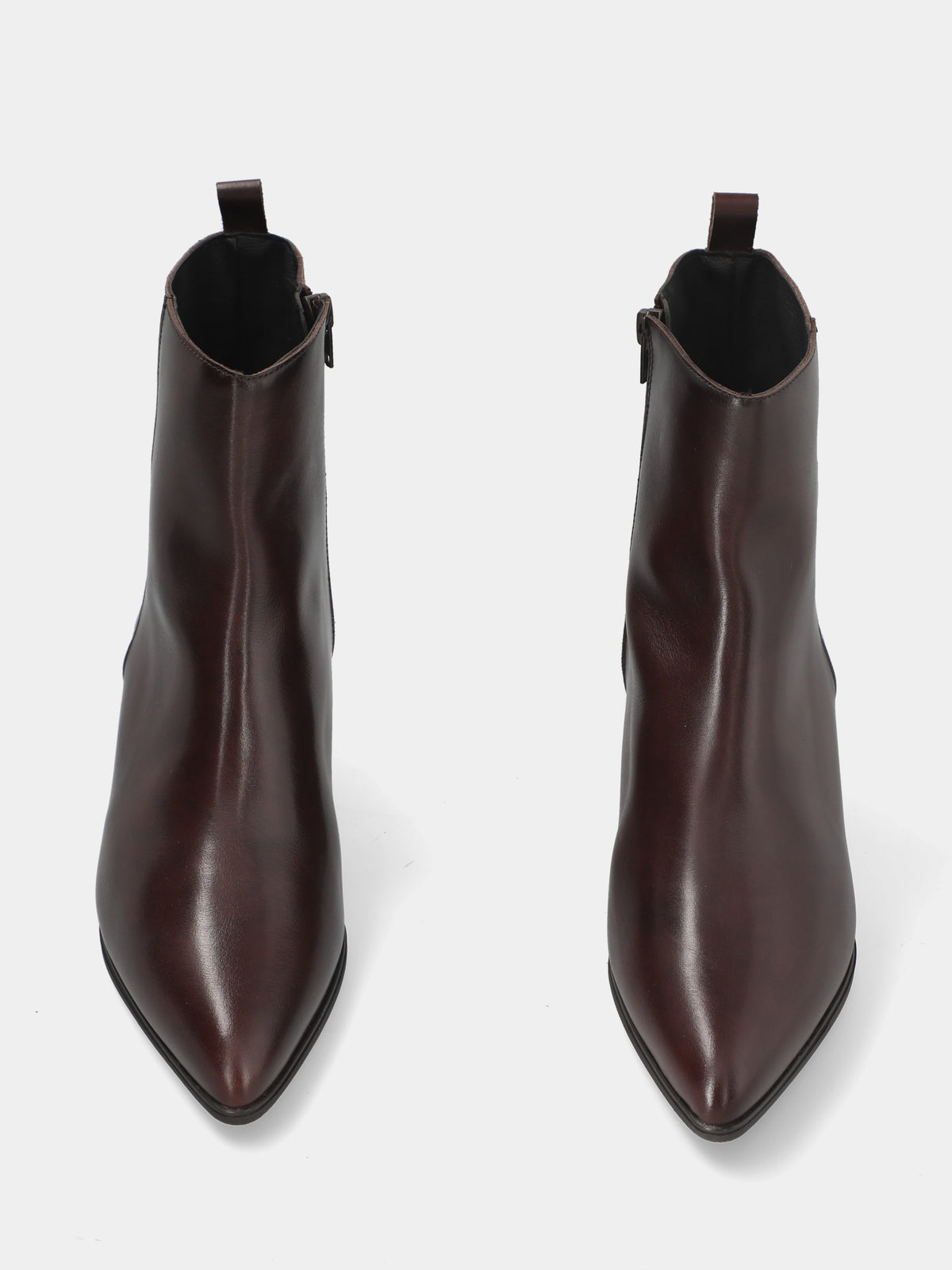 Stivaletto in velour marrone con cerniera al retro