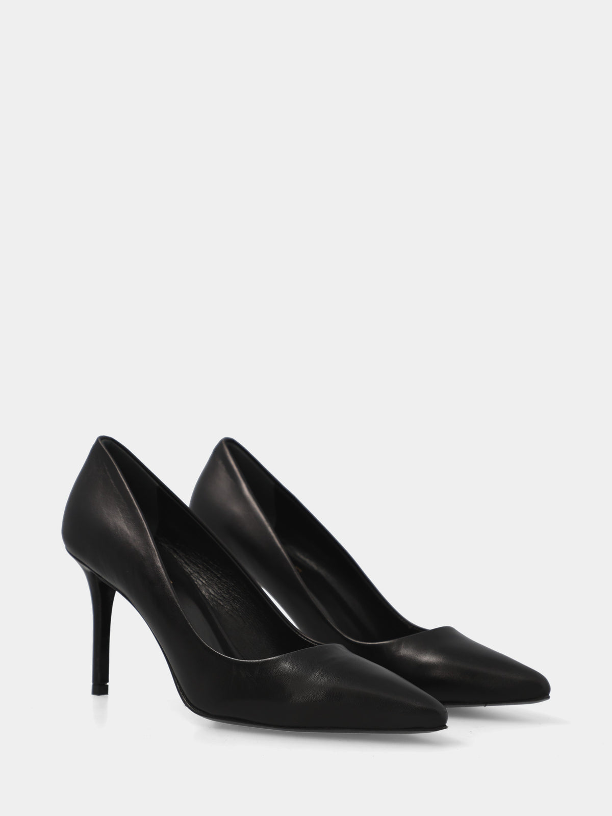 Décolleté in nappa nera con tacco stiletto fasciato