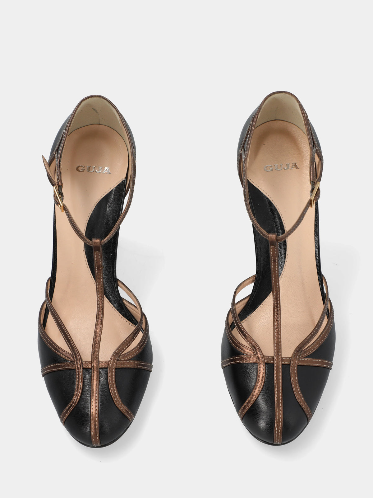 Décolleté in vitello nero con cinturino charleston