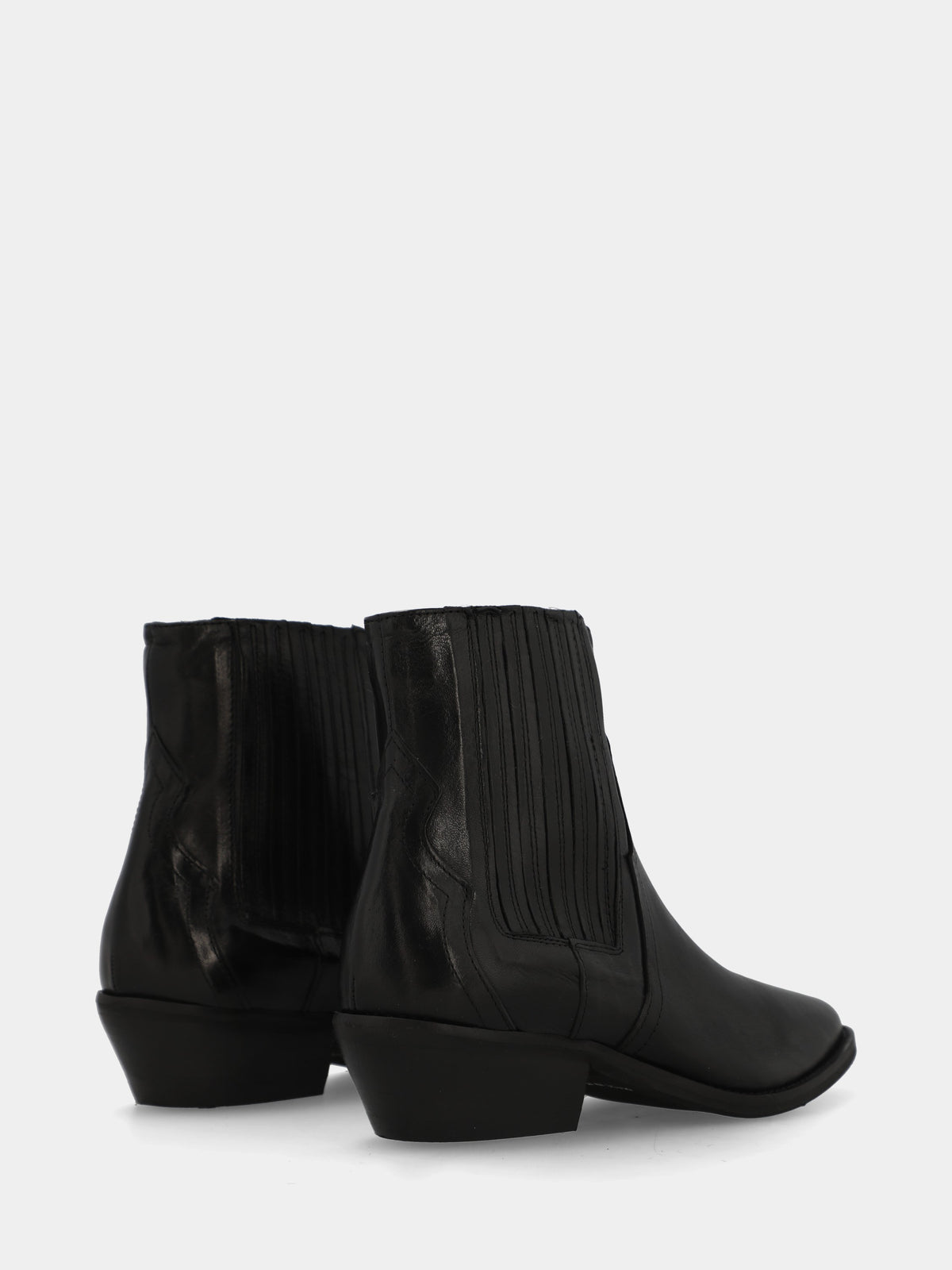 Stivaletto in vitello nero con elastici coperti
