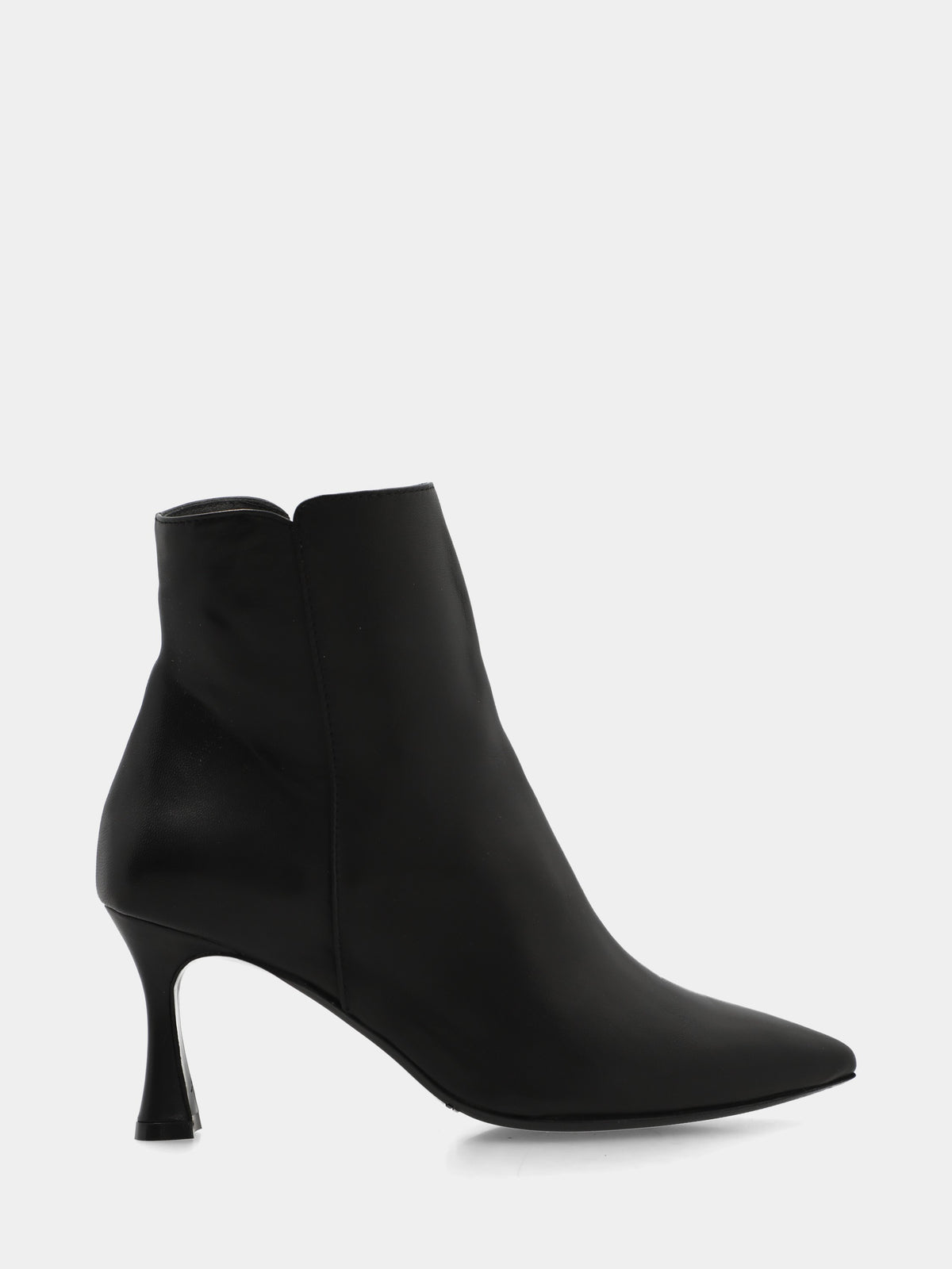 Stivaletto in nappa nera con tacco a calice
