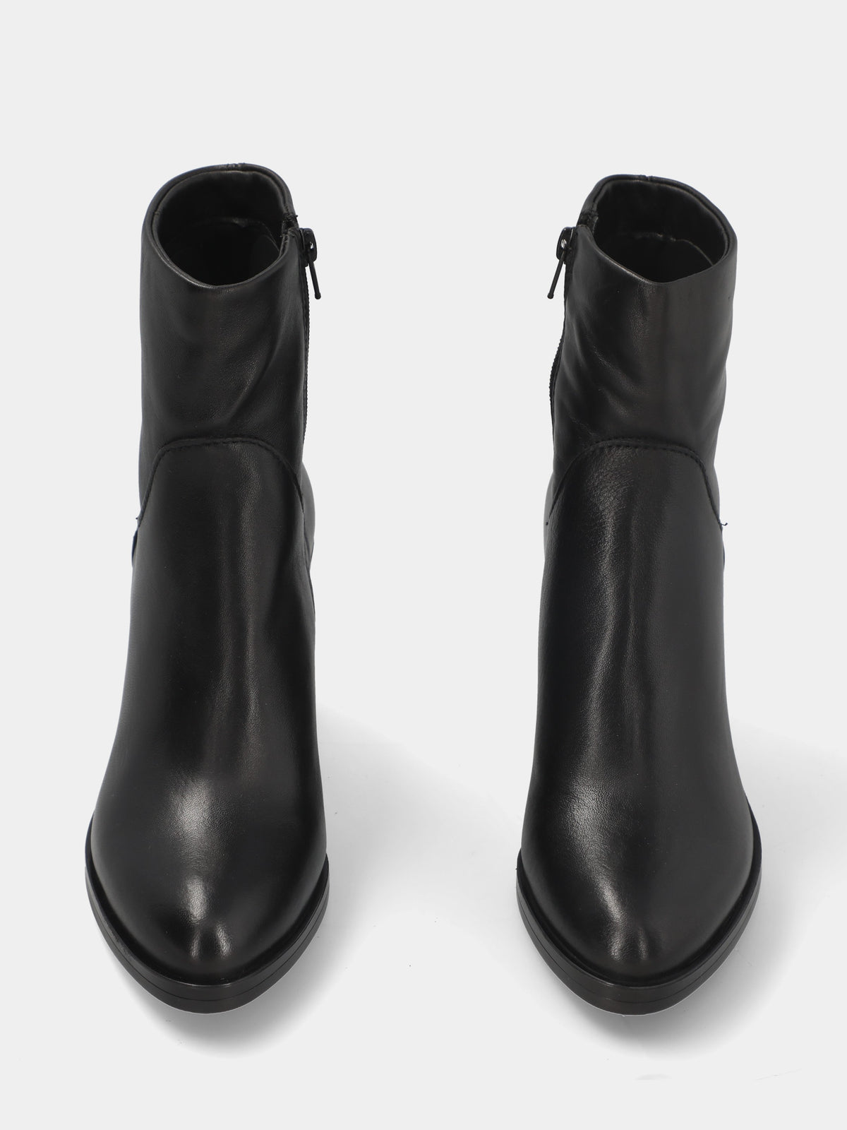 Stivaletto in vitello nero con cerniera