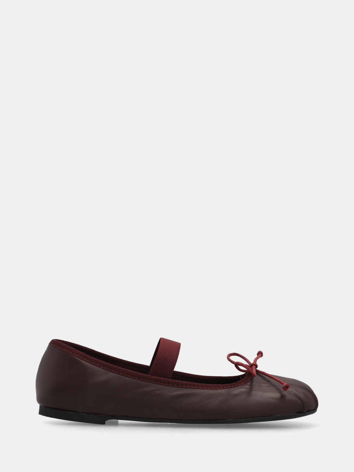 Ballerina in nappa bordeaux con punta plissé