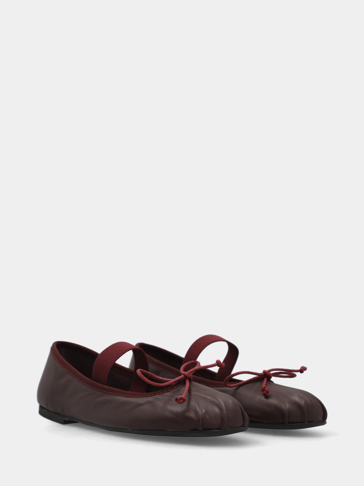 Ballerina in nappa bordeaux con punta plissé