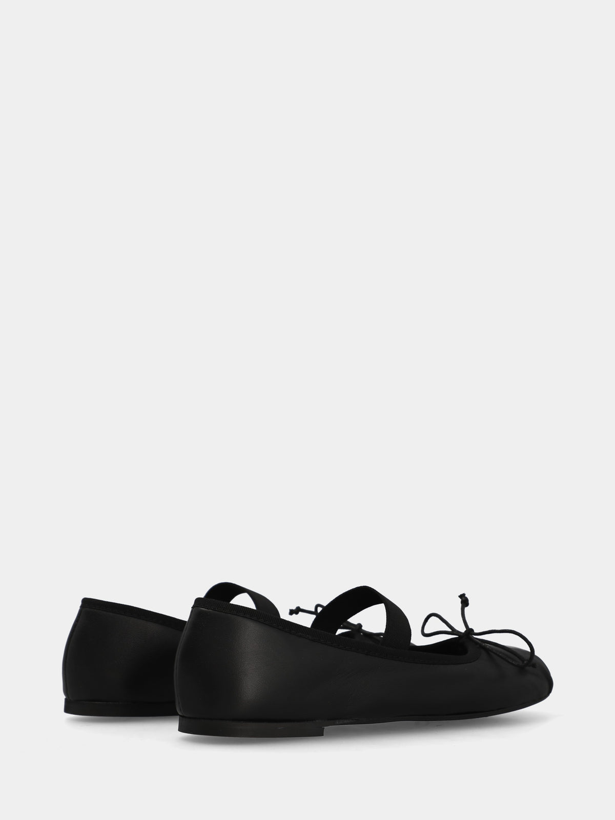 Ballerina in nappa nera con punta plissé