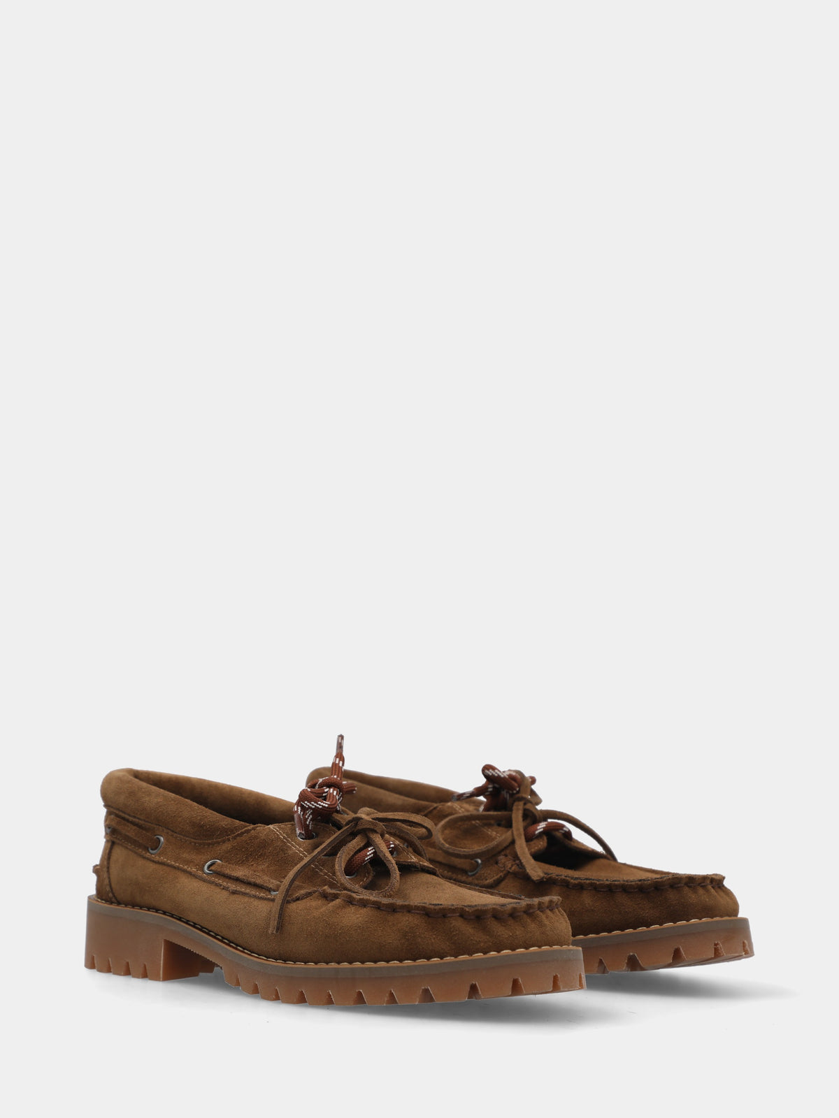Stringata in velour nocciola con suola carrarmato