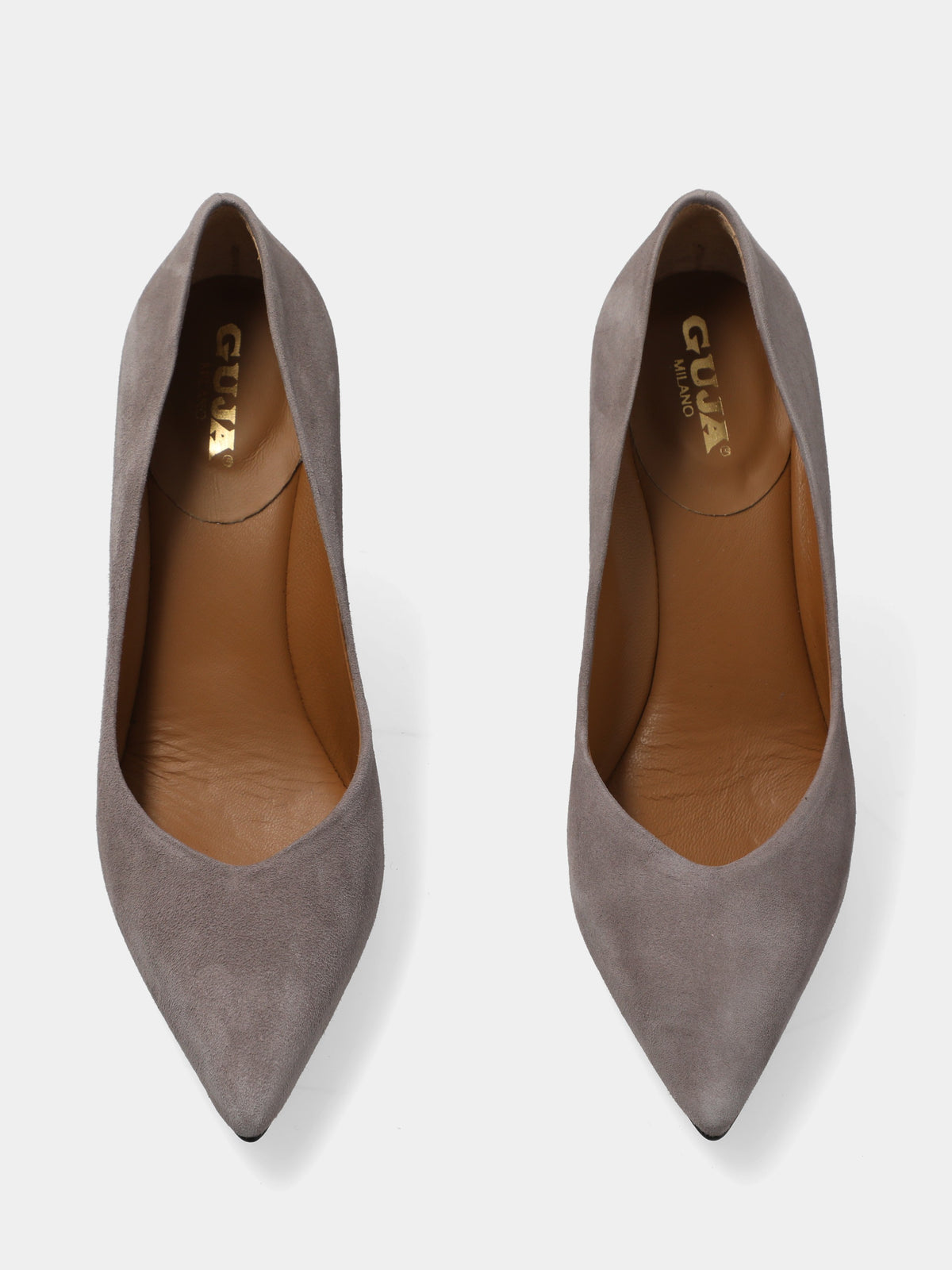 Décolleté in camoscio grigio con tacco fasciato