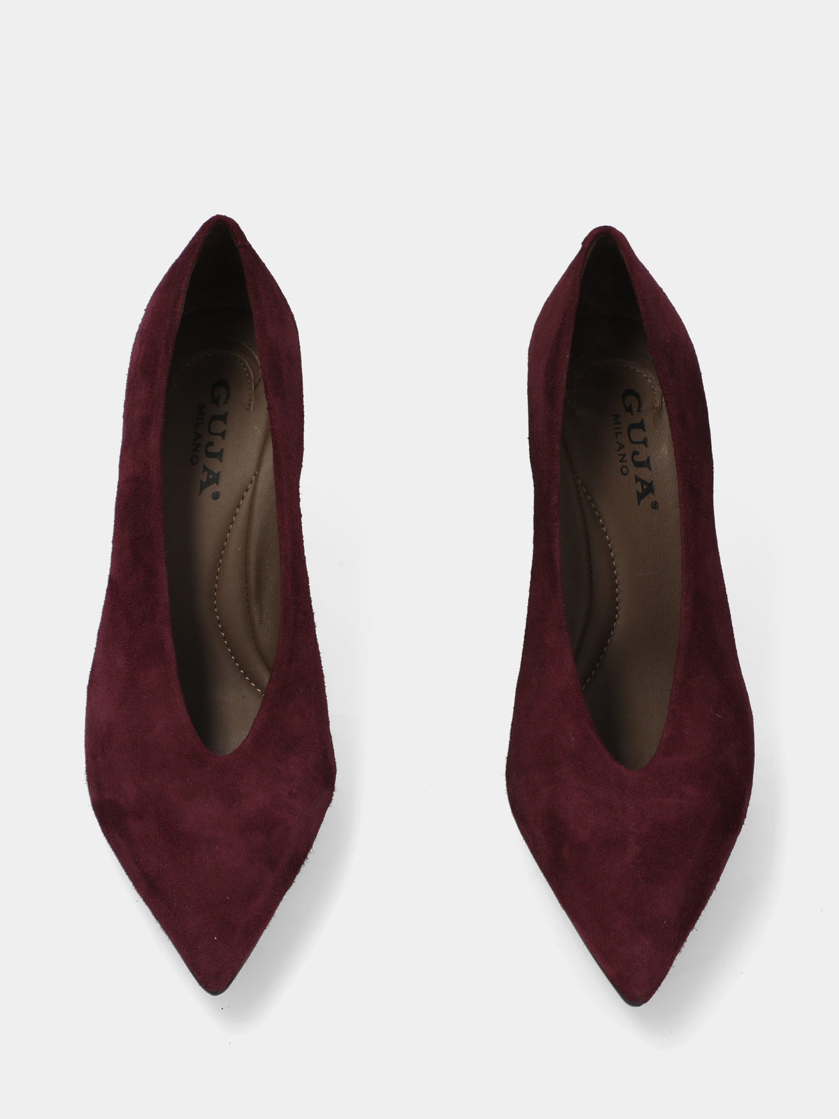 Décolleté in camoscio bordeaux con punta sfilata