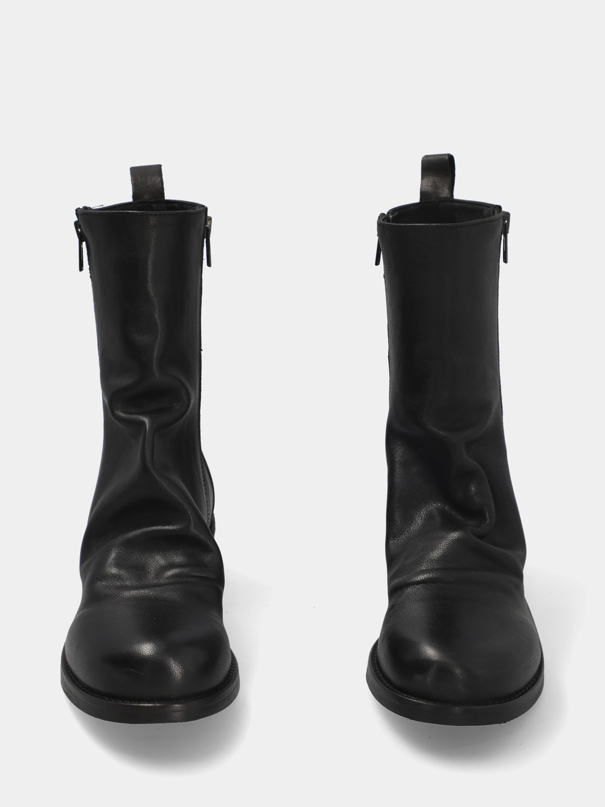 Stivaletto in vitello nero con guardolo cucito