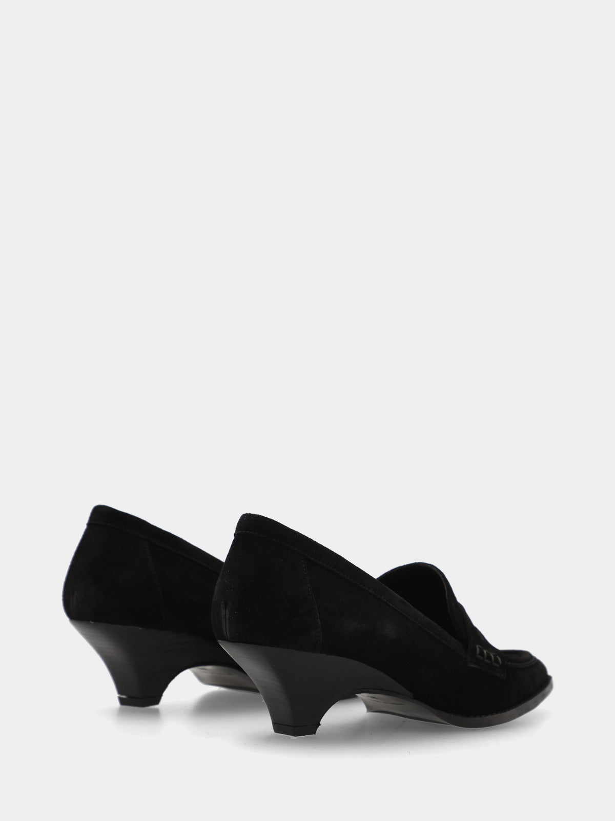 Mocassino in camoscio nero con zeppa incavata