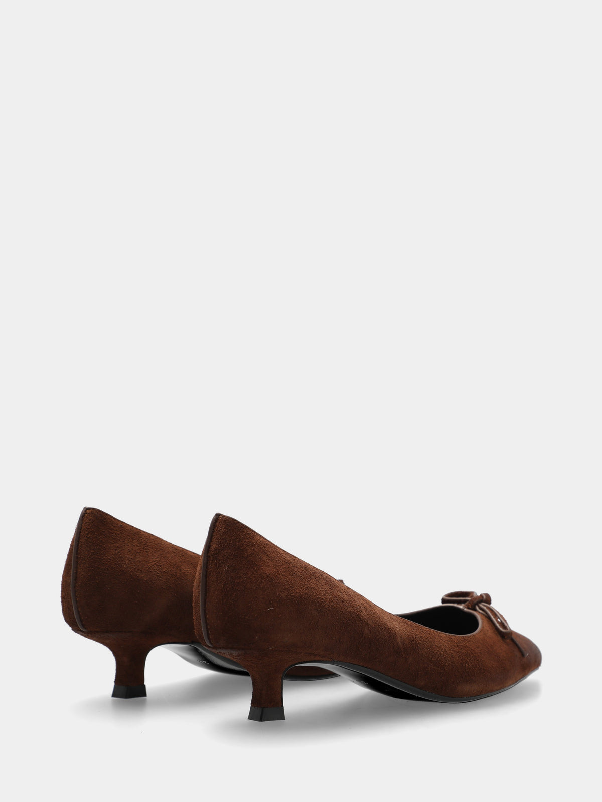 Décolleté in suede testa di moro con fiocchetto