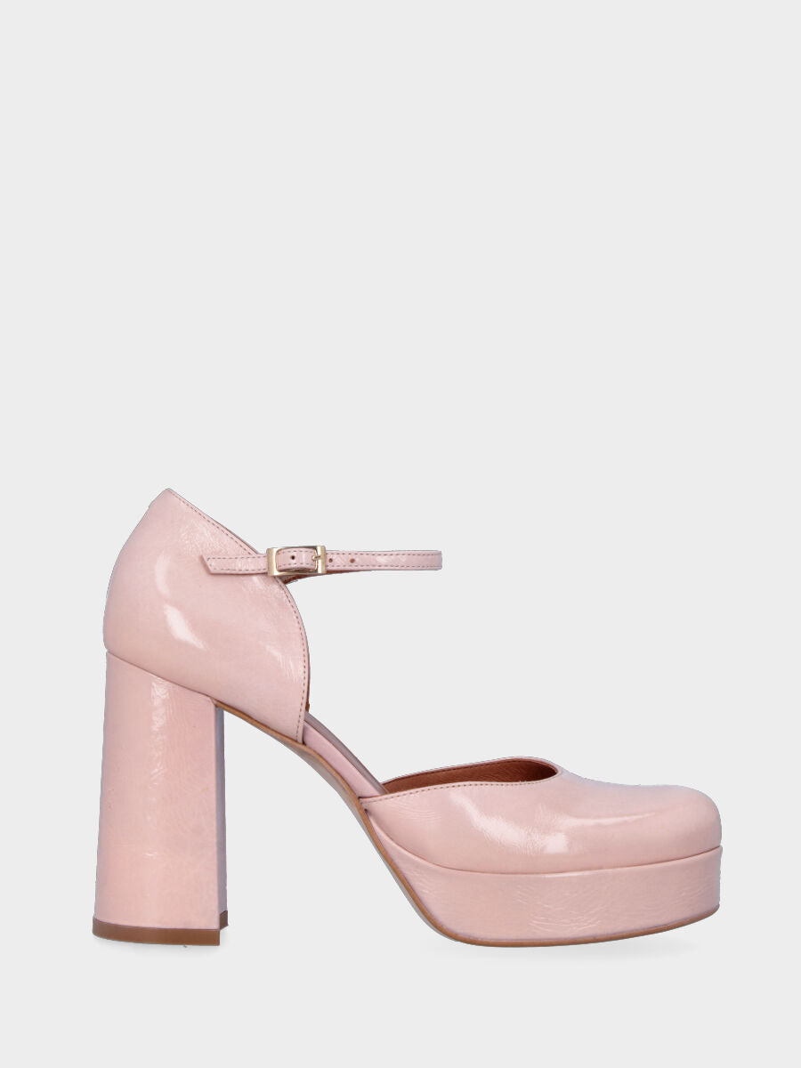 Pink leather pumps with platform