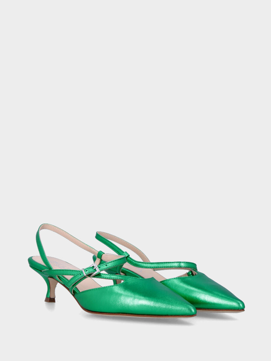 Escarpins vert modèle slingback laminé avec bride au talon