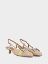 Décolleté beige e verde in fibre naturali modello slingback con morsetto metallico