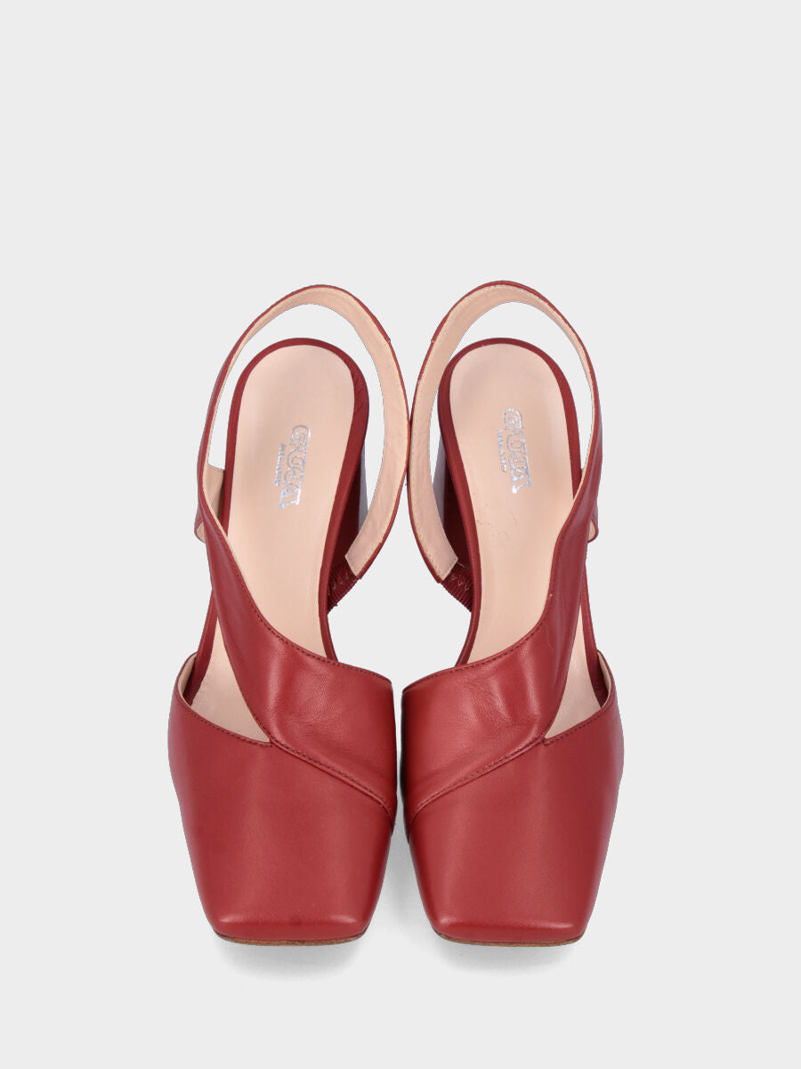 Braune Pumps Slingback aus Leder mit schrägem Riemen