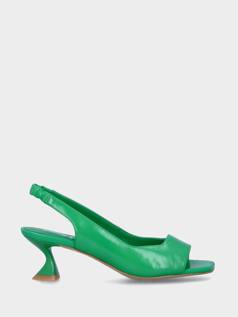 Sandalo slingback verde in pelle aperto in punta