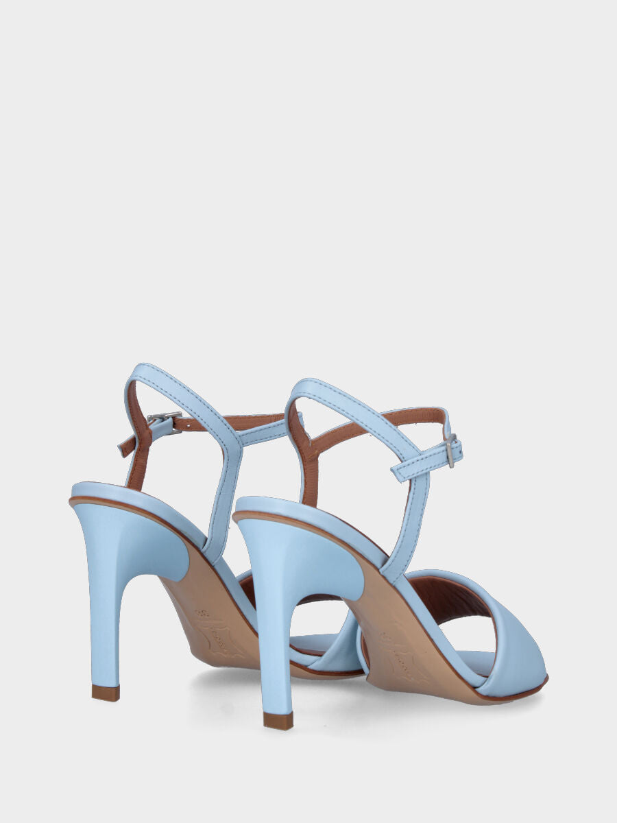 Sandale mit himmelblauem Absatz aus Leder mit Riemen