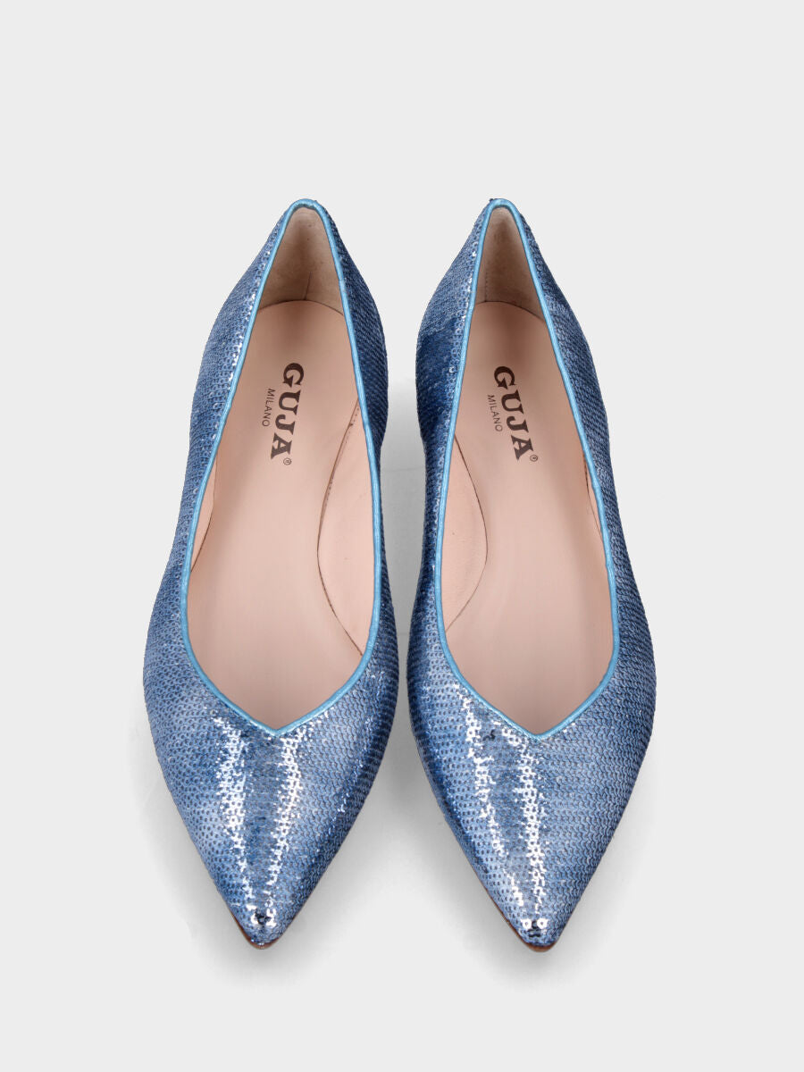 Ballerine bleue en cuir avec paillettes