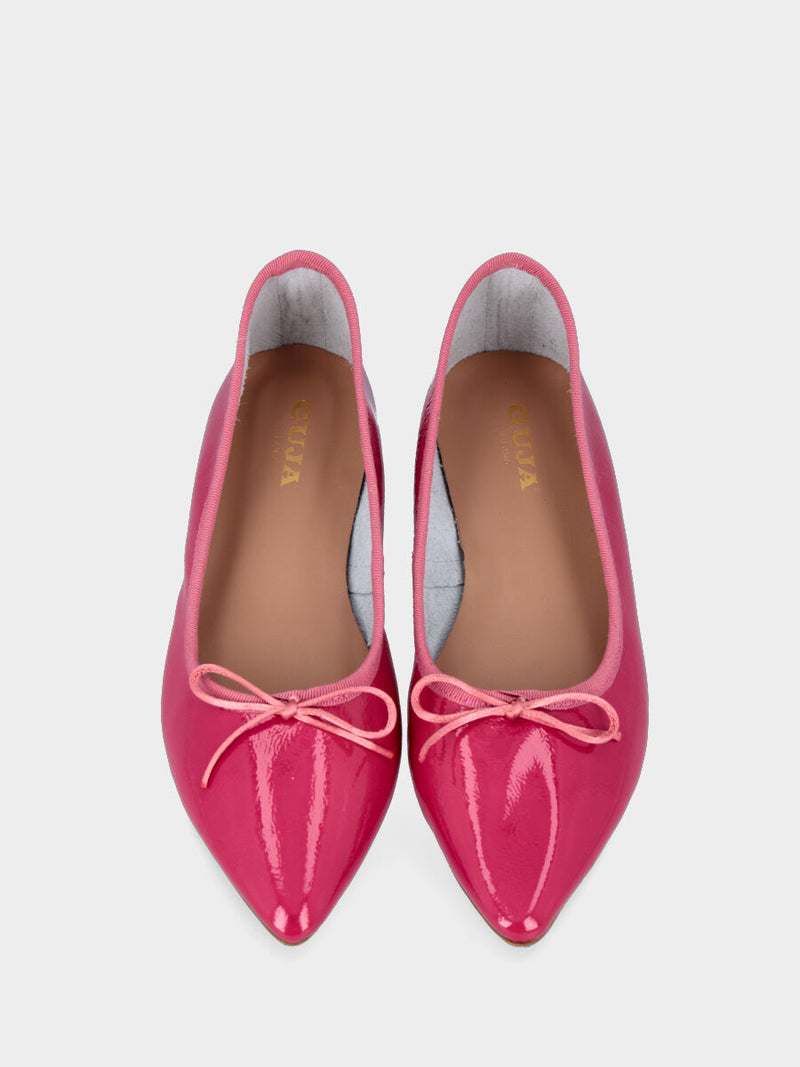 Ballerina fucsia in pelle lucida con laccio