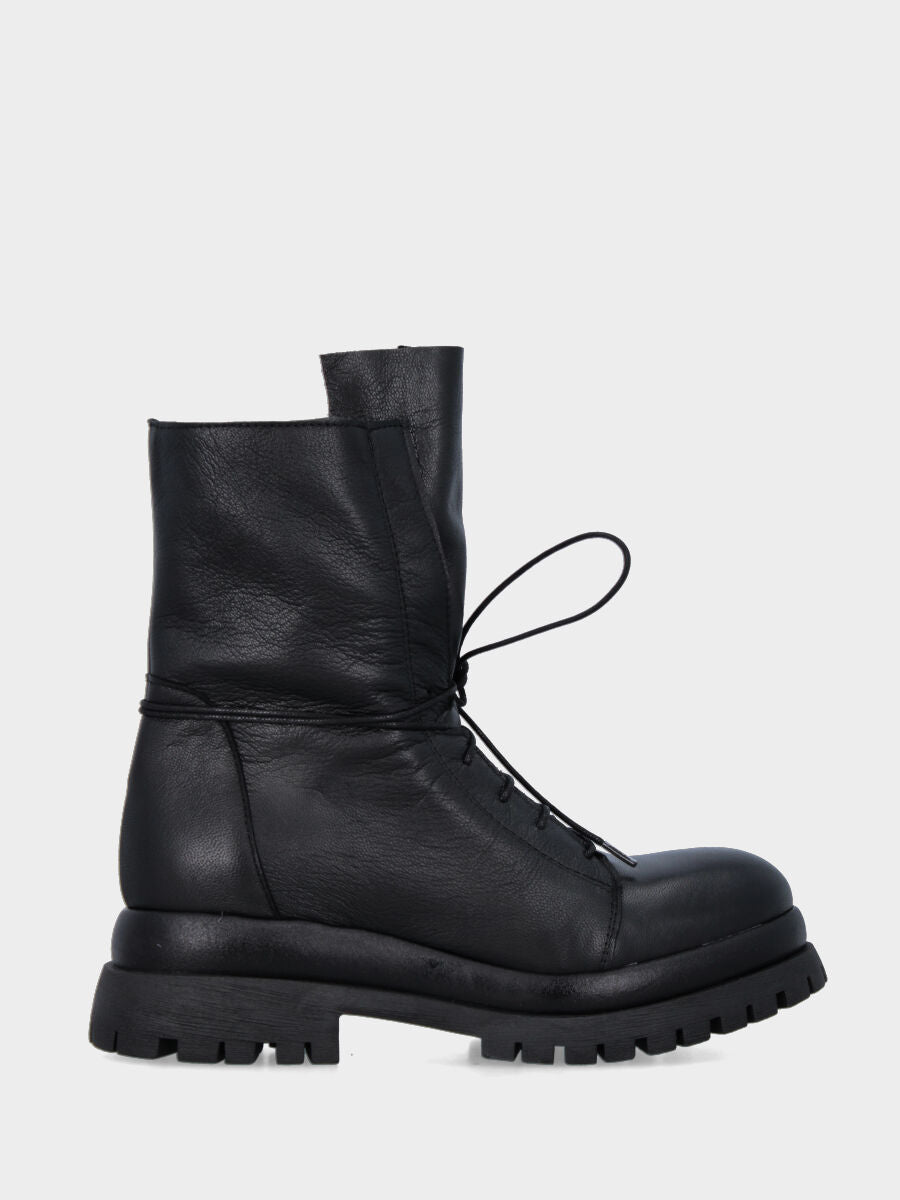 Black calfskin combat boots with platform and side zip Guja
