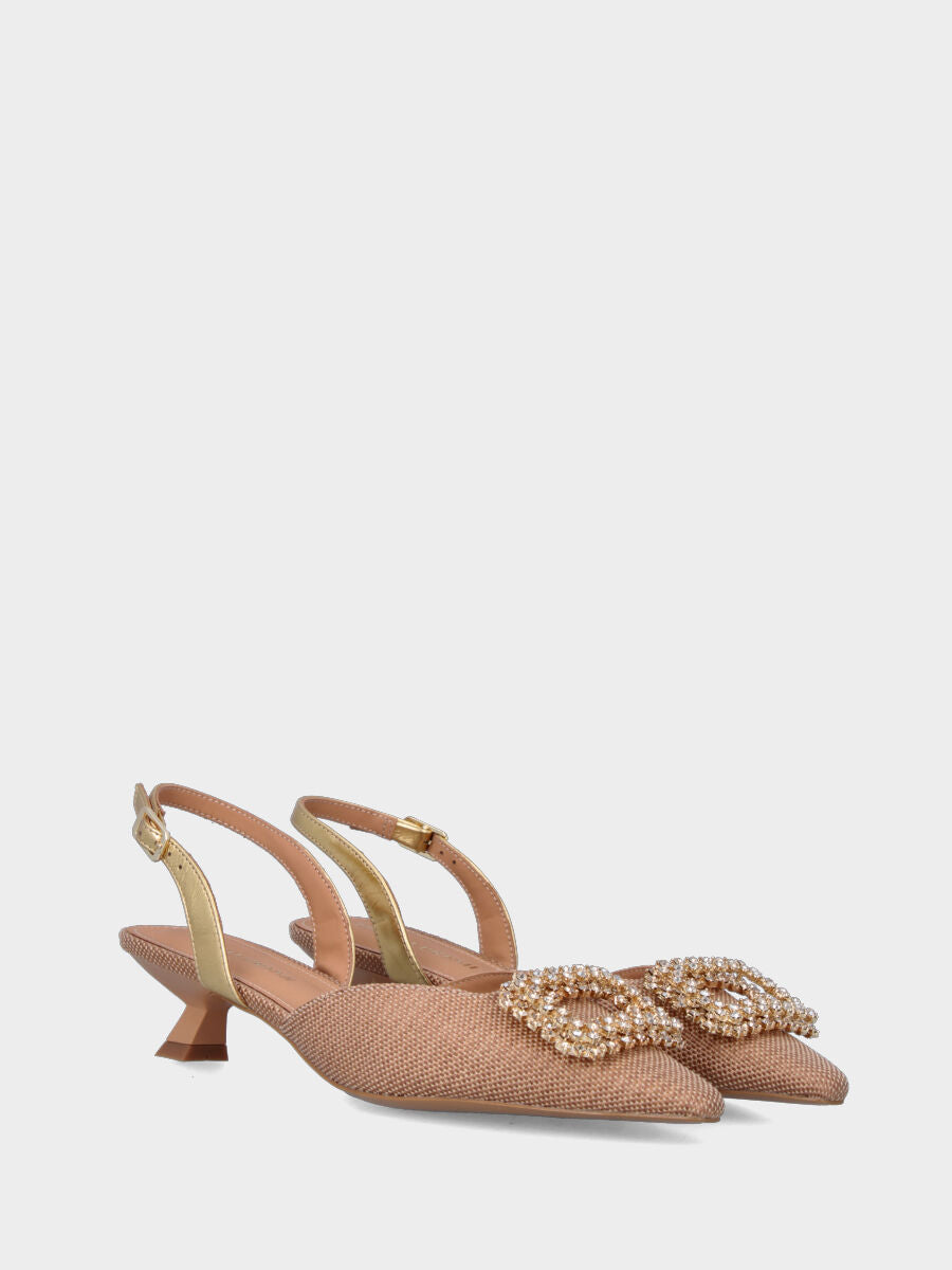 Slingback beige in tessuto con inserti dorati e accessorio gioiello
