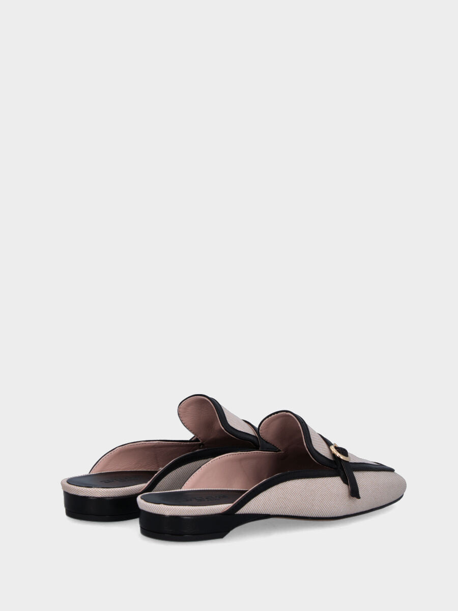 Fabric clog with black trims