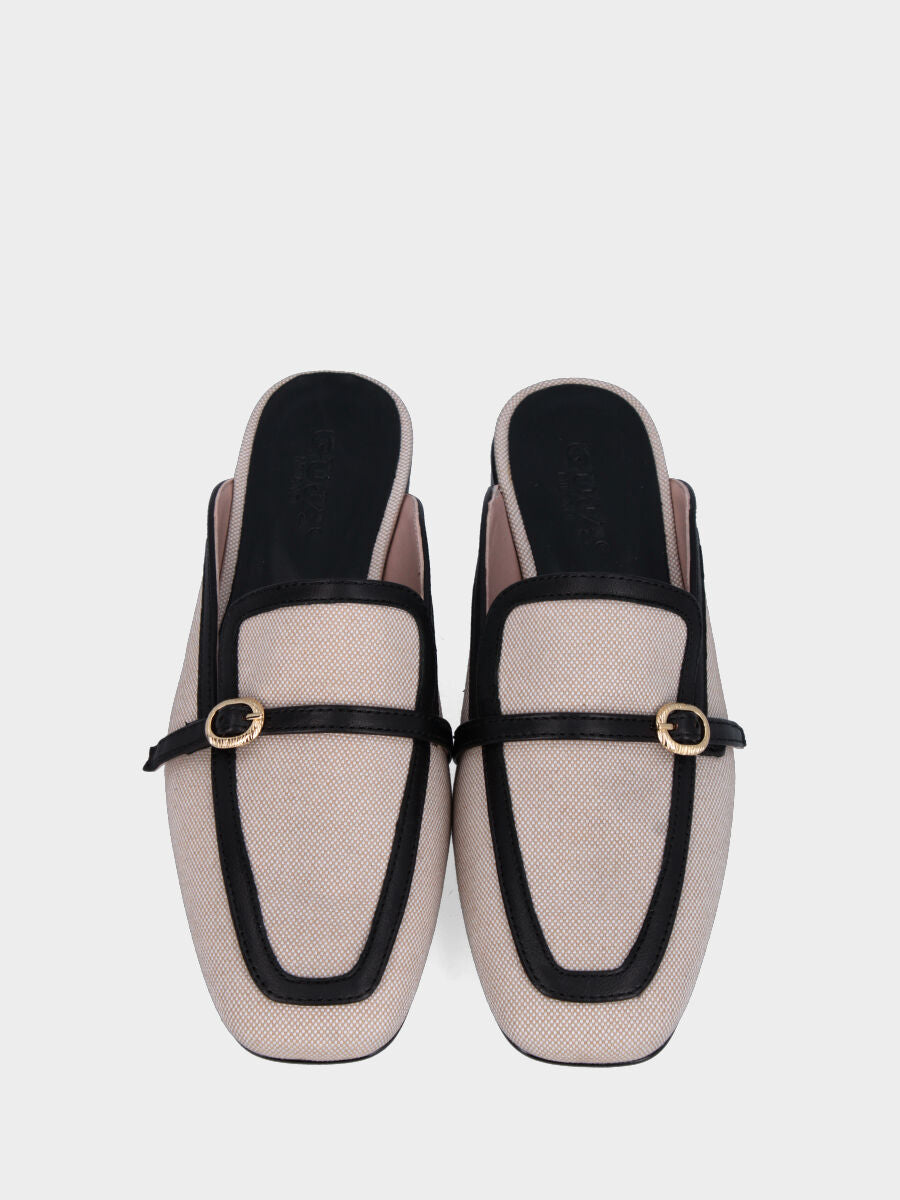 Fabric clog with black trims