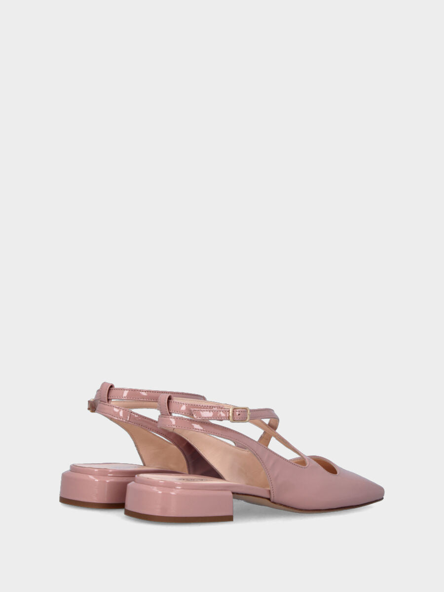 Slingback nude in vernice con cinturini incrociati a punta quadrata