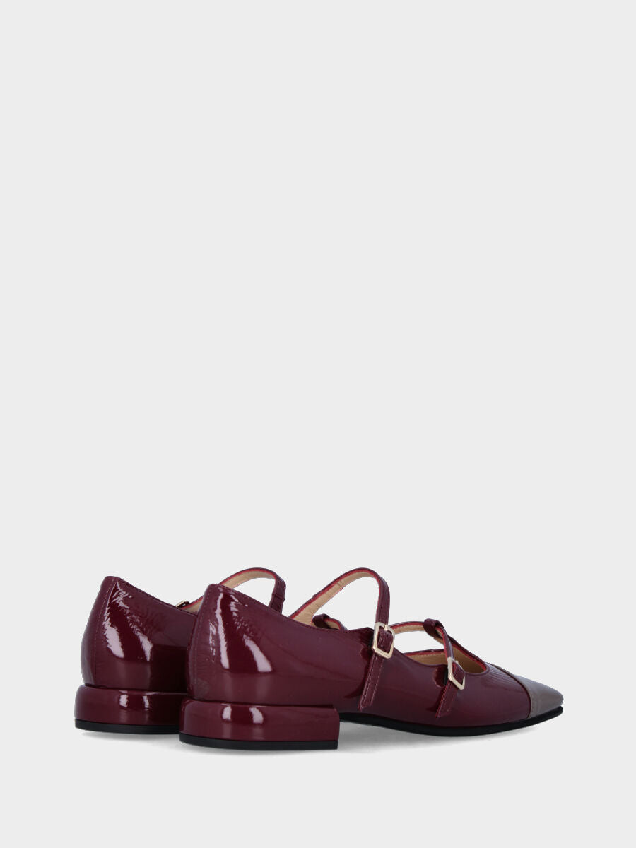 Ballerina Charleston in Bordeaux-Naplak und Taupe-Spitze
