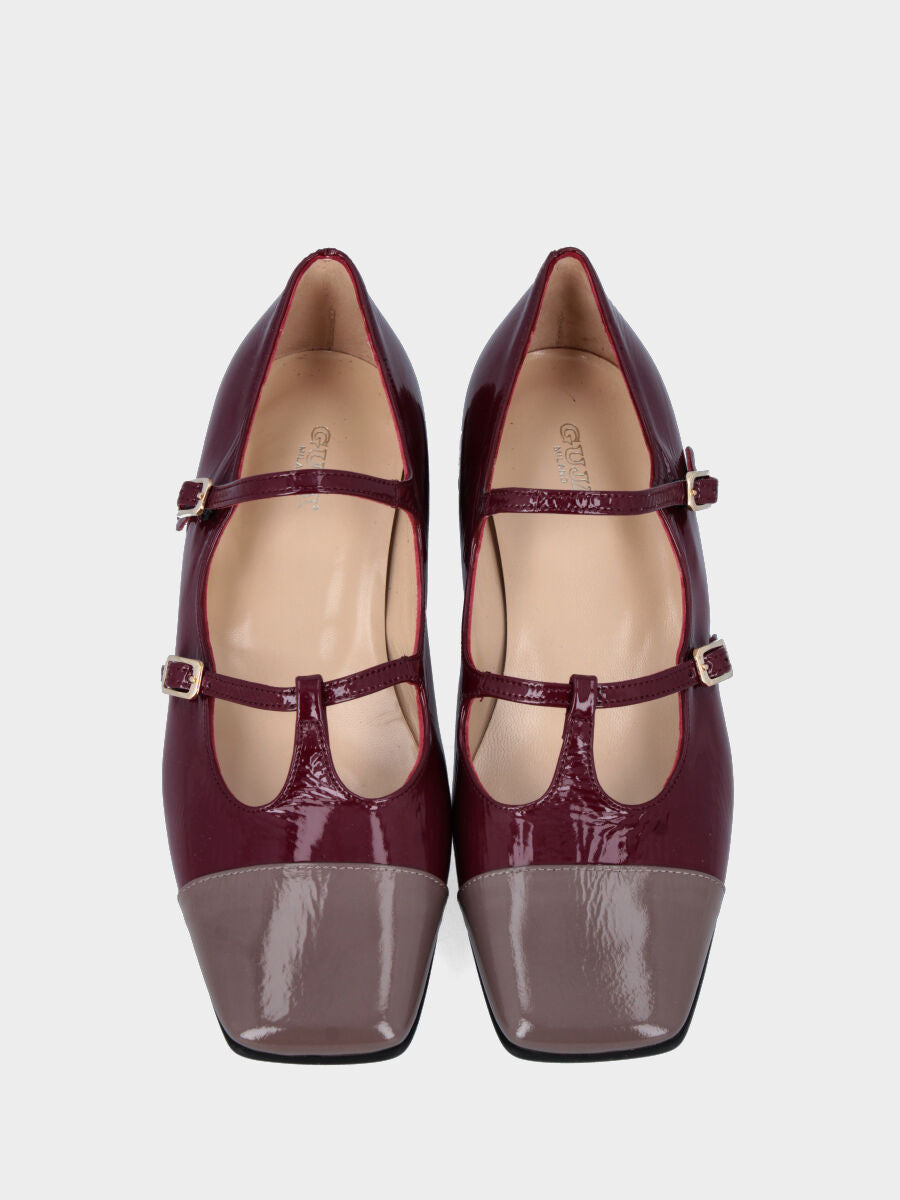 Ballerina Charleston in Bordeaux-Naplak und Taupe-Spitze