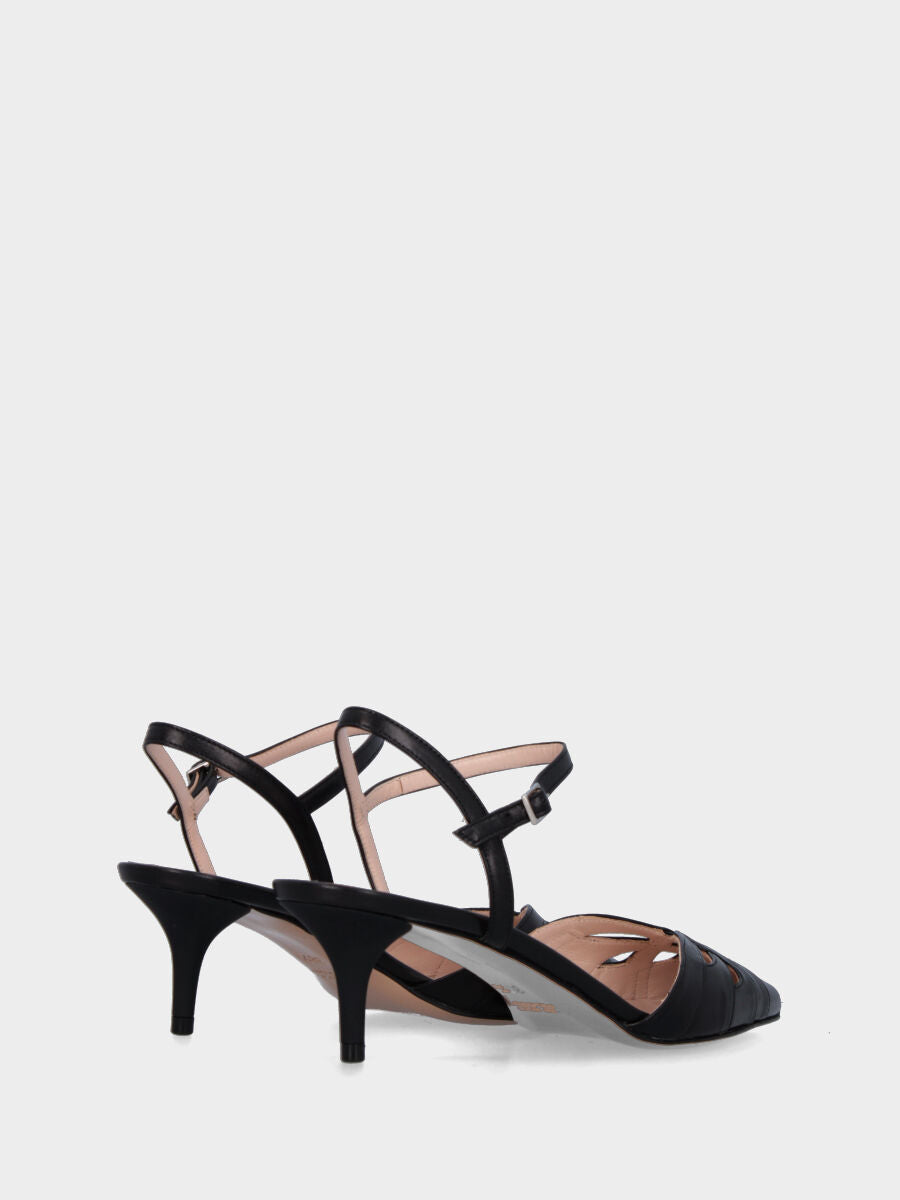 Slingback nera in pelle con aperture e fascette incrociate