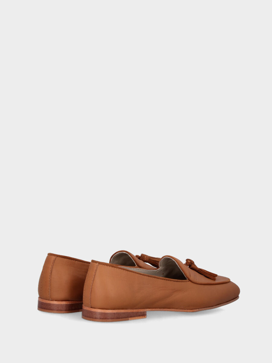 Sandalo monoblocco in vitello rosso con fascia ripiegata