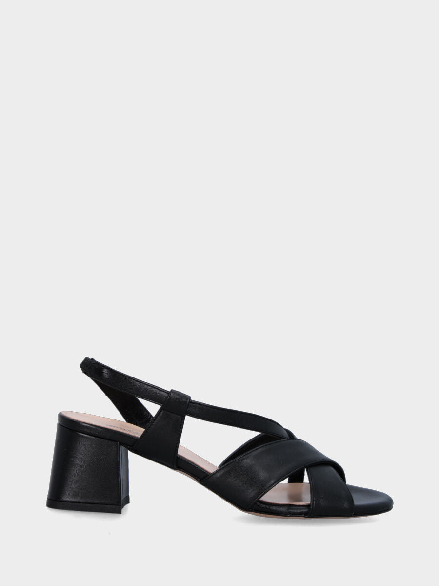 Sandalo nero in pelle con fascette incrociate