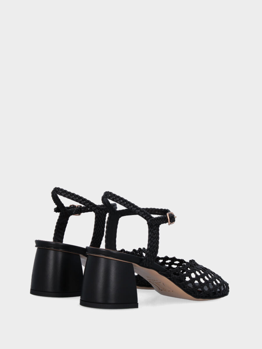 Sandalo nero in pelle intrecciata traforata con tacco largo
