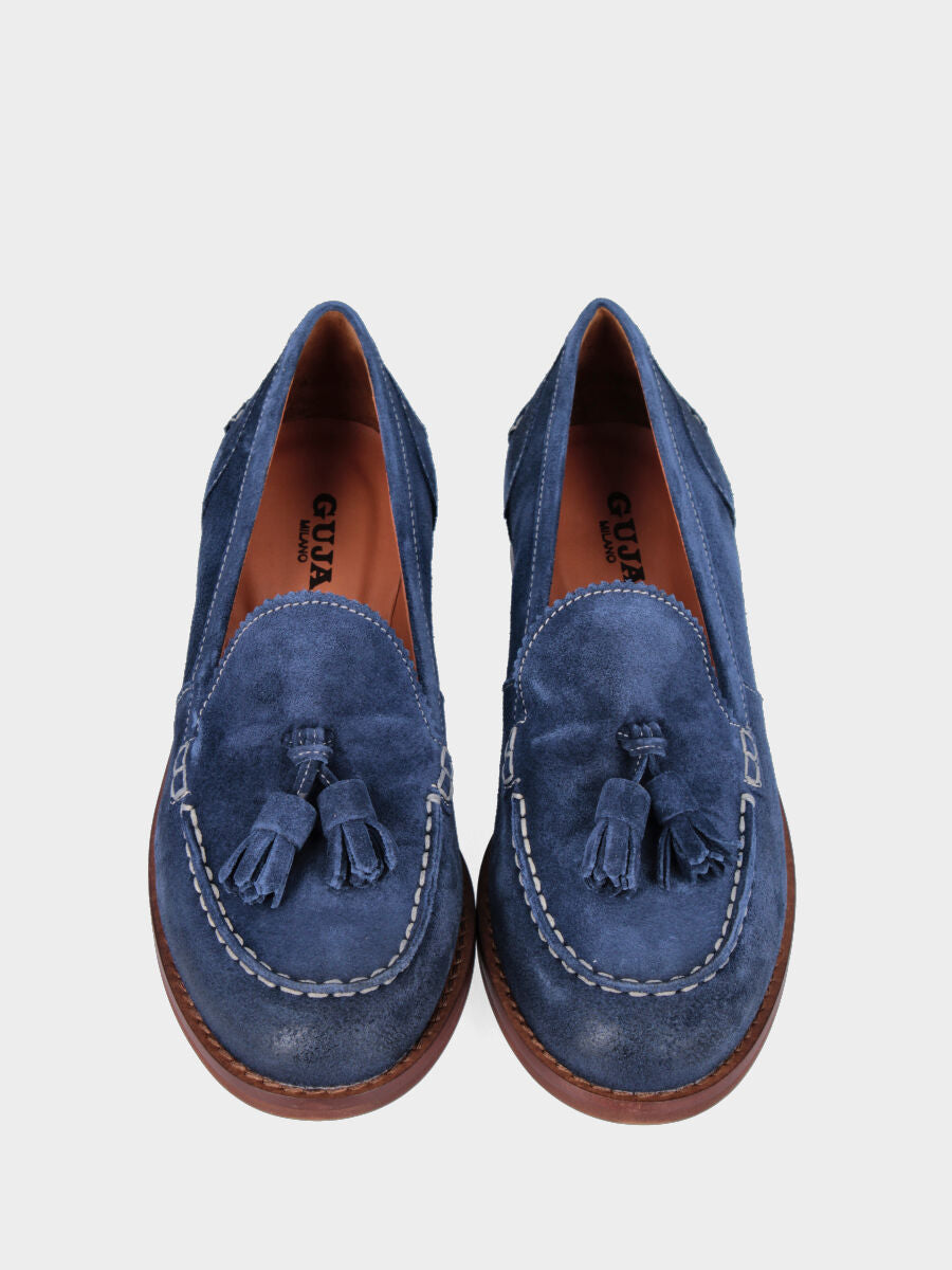 Mocassino blu in pelle con nappine e cuciture a contrasto