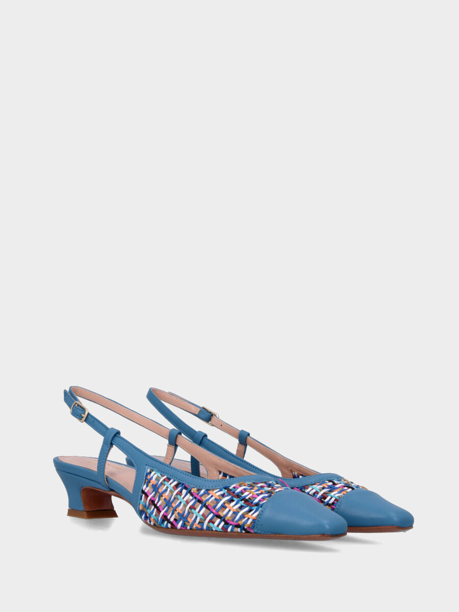 Slingback azzurra en cuir avec tige en fils colorés à bout fermé