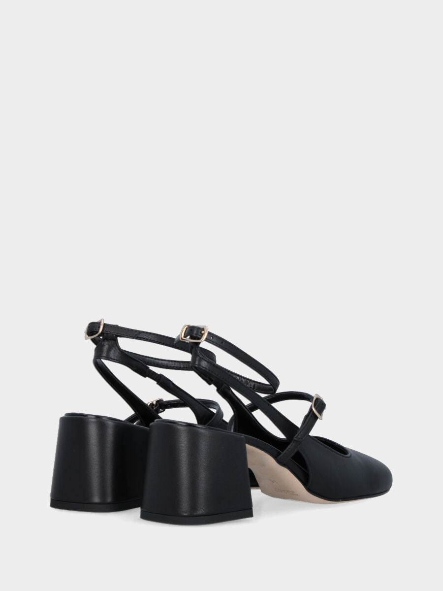 Slingback nera in pelle a punta tonda con cinturino alla caviglia
