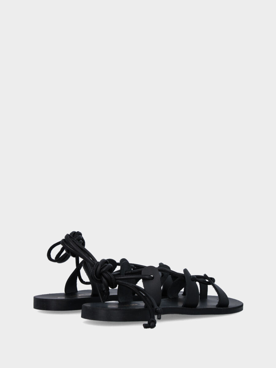 Sandalo nero in pelle con mini fascette con laccio